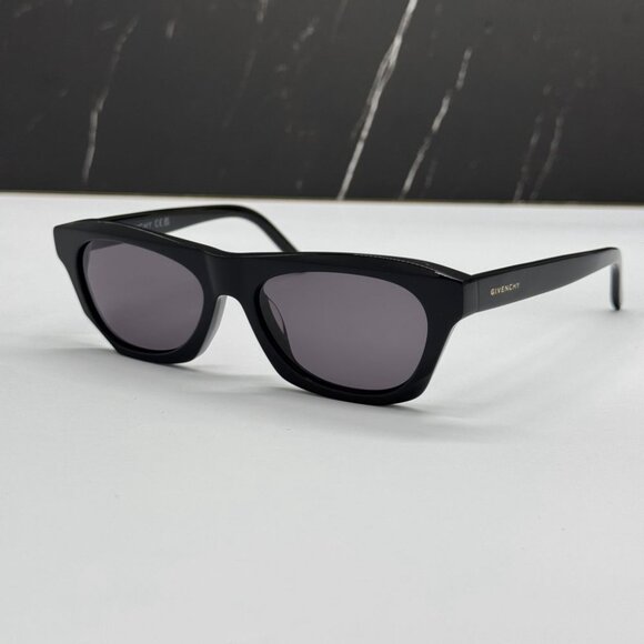 NEW GV40026U 01A GIVENCHY UNISEX SUNGLASSES BLACK EYEWEAR GIVENCHY main image 10